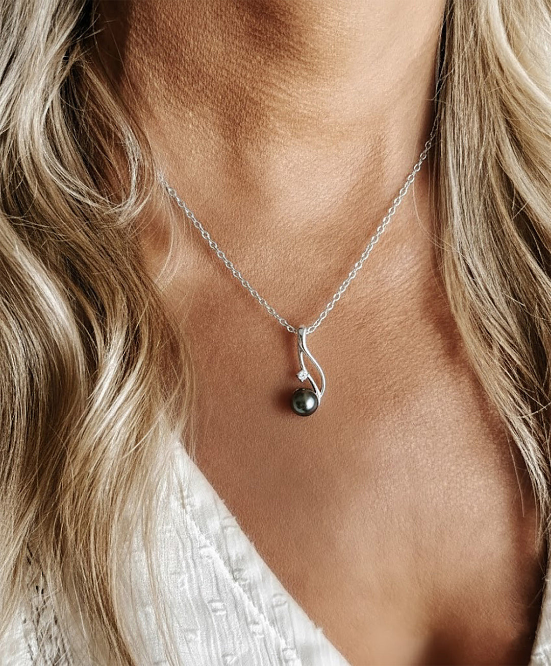 Black Pearl Necklace Anniversary Gift